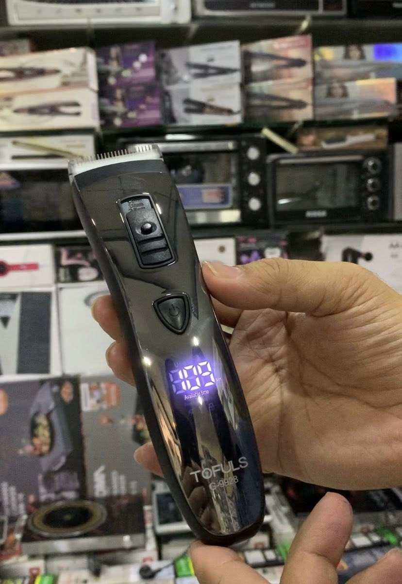 TOFlUS Professional Digital Trimmer – USA Brand, Lithium Battery, 4 Comb Set, Salon-Grade Grooming Machine