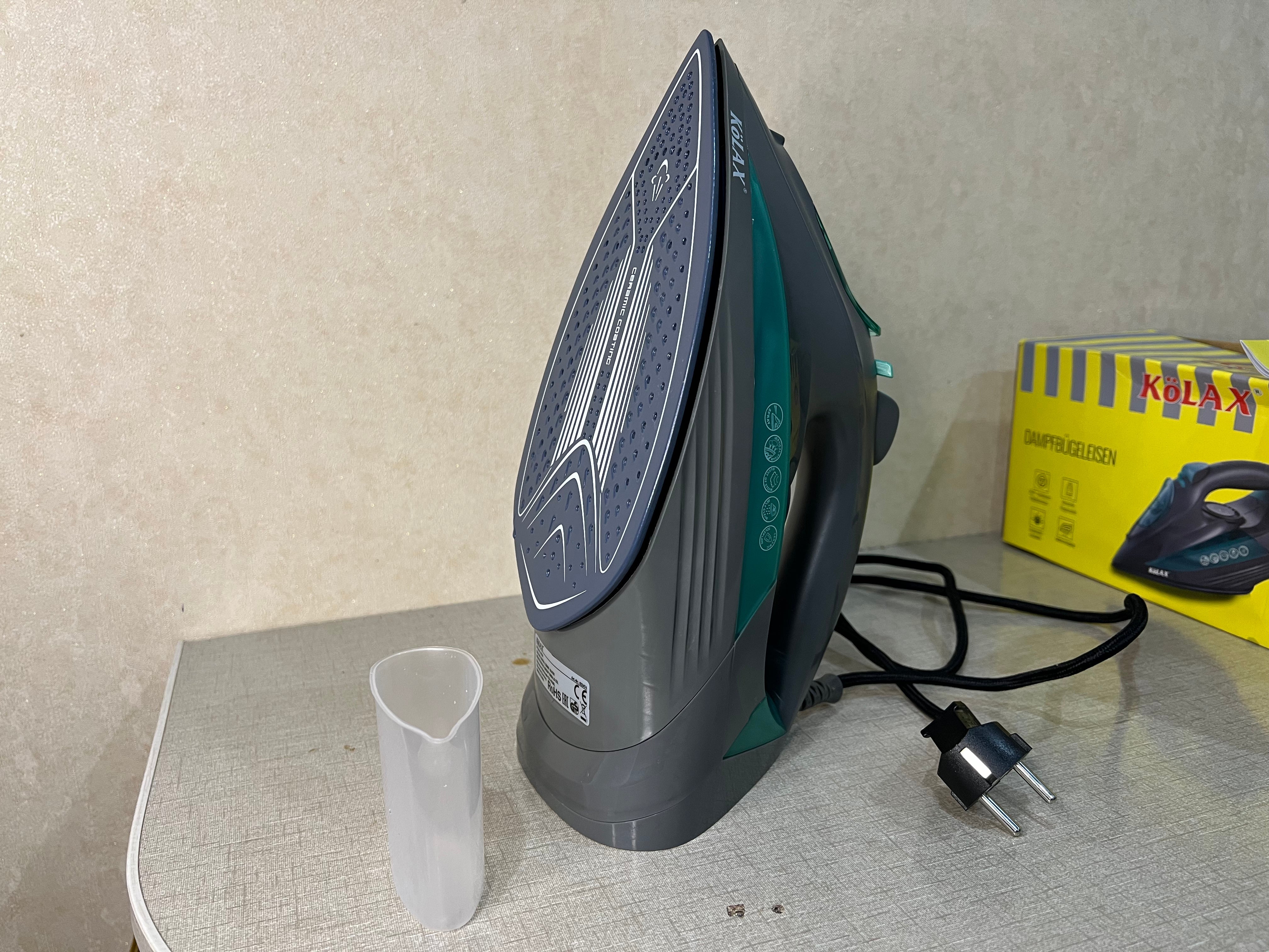 German Lot Imported Kolax 2400W Steam Iron