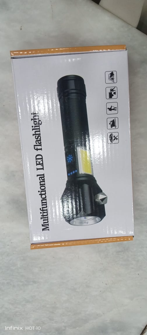 Multi-functional Metal LED Flashlight