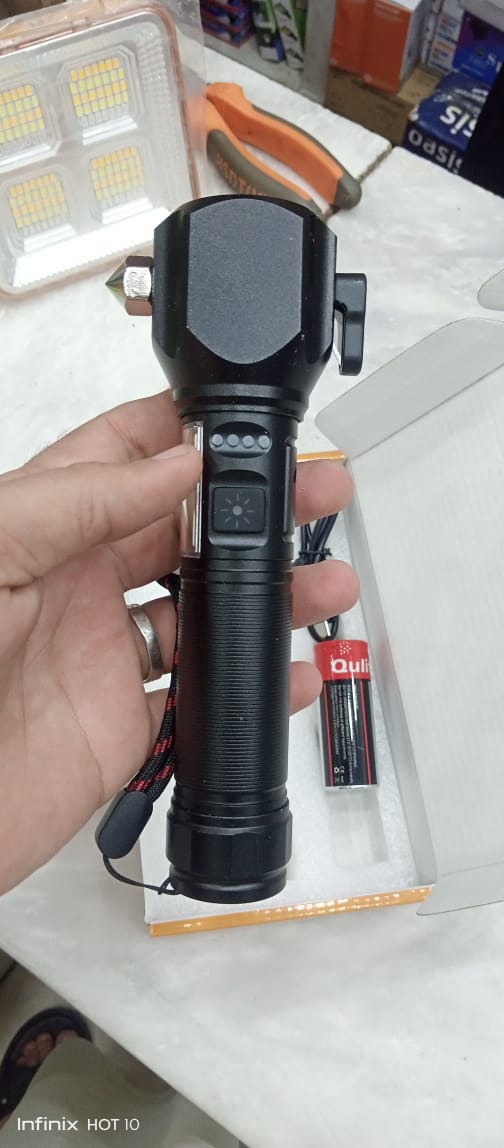 Multi-functional Metal LED Flashlight