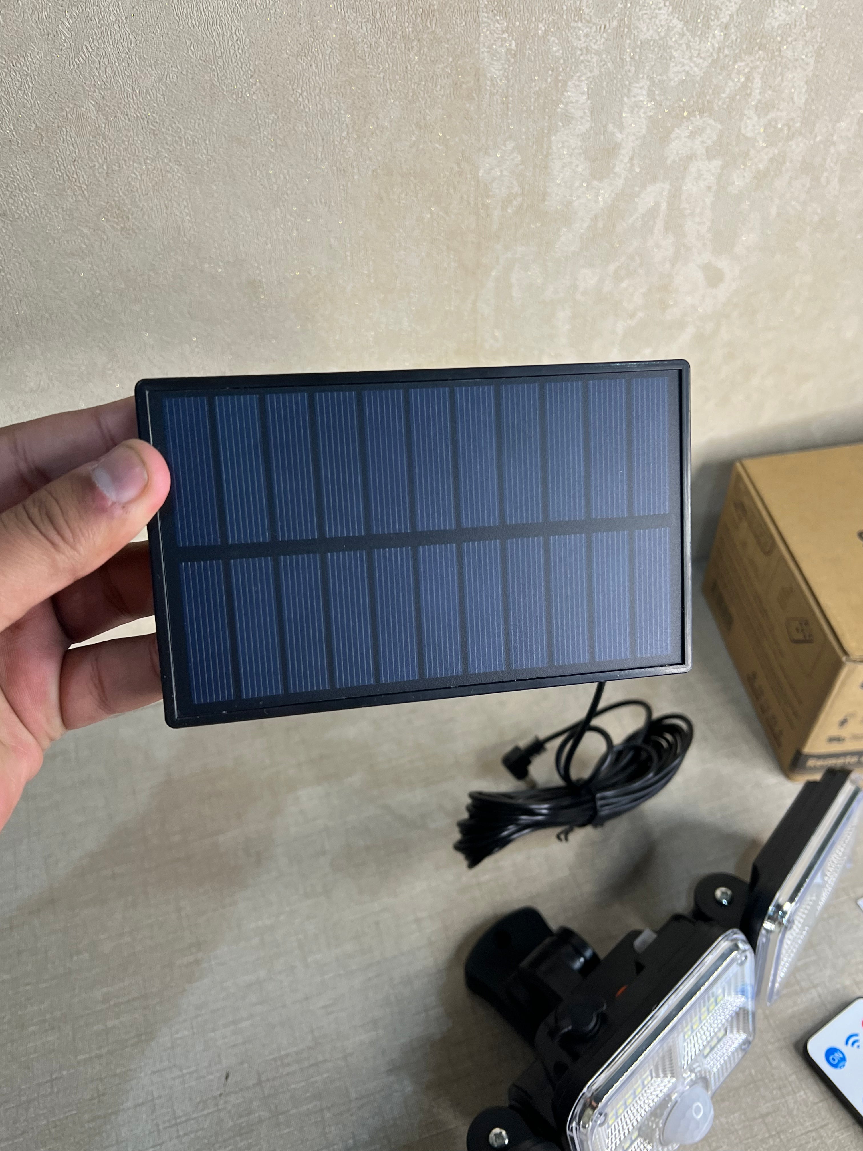 SOLAR LAMP LED SENSOR JD 2656 WITH REMOTE CONTROL