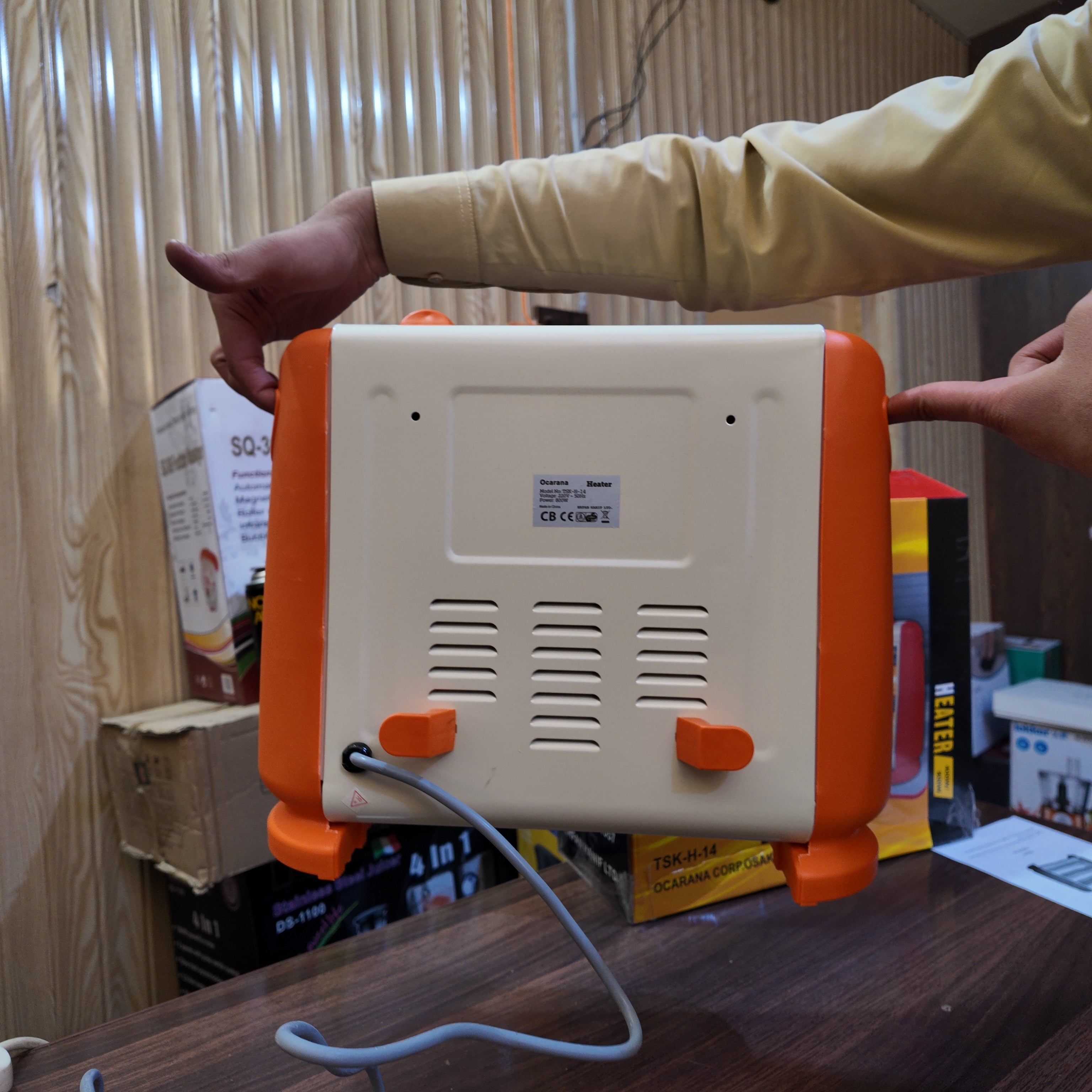 Lot Imported Ocrena halogen heater 800wat